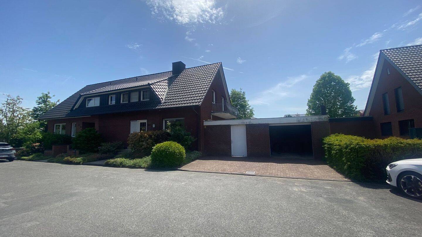Ankommen, Wohlfühlen, Zuhause sein – Doppelhaushälfte mit traumhaftem Grundstück (Albersloh), 48324 Sendenhorst