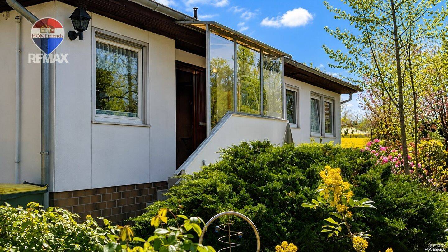Einfamilienhaus in Berlin-Lichtenrade mit Vollkeller, Garage, 5 Zimmer| 596 m² Grundstück |Kamin & Garten!, 12305 Berlin (Tempelhof-Schöneberg Buckow Lichtenrade)