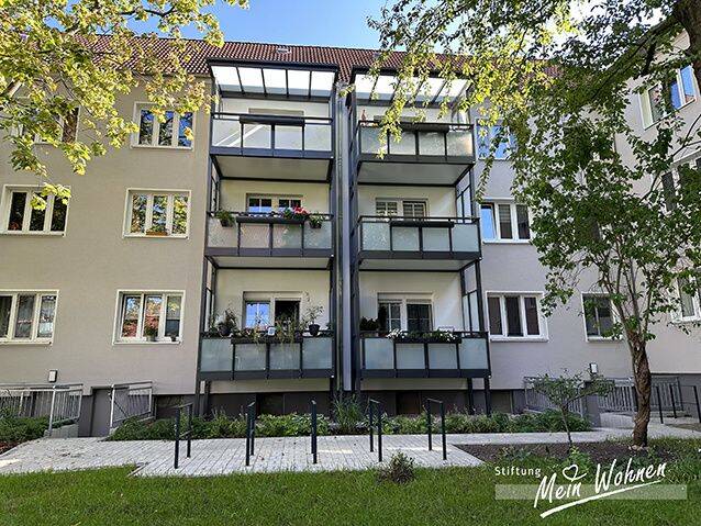 2-Raumwohnung mit Wanne und großem Balkon, 6112 Halle (Saale)
