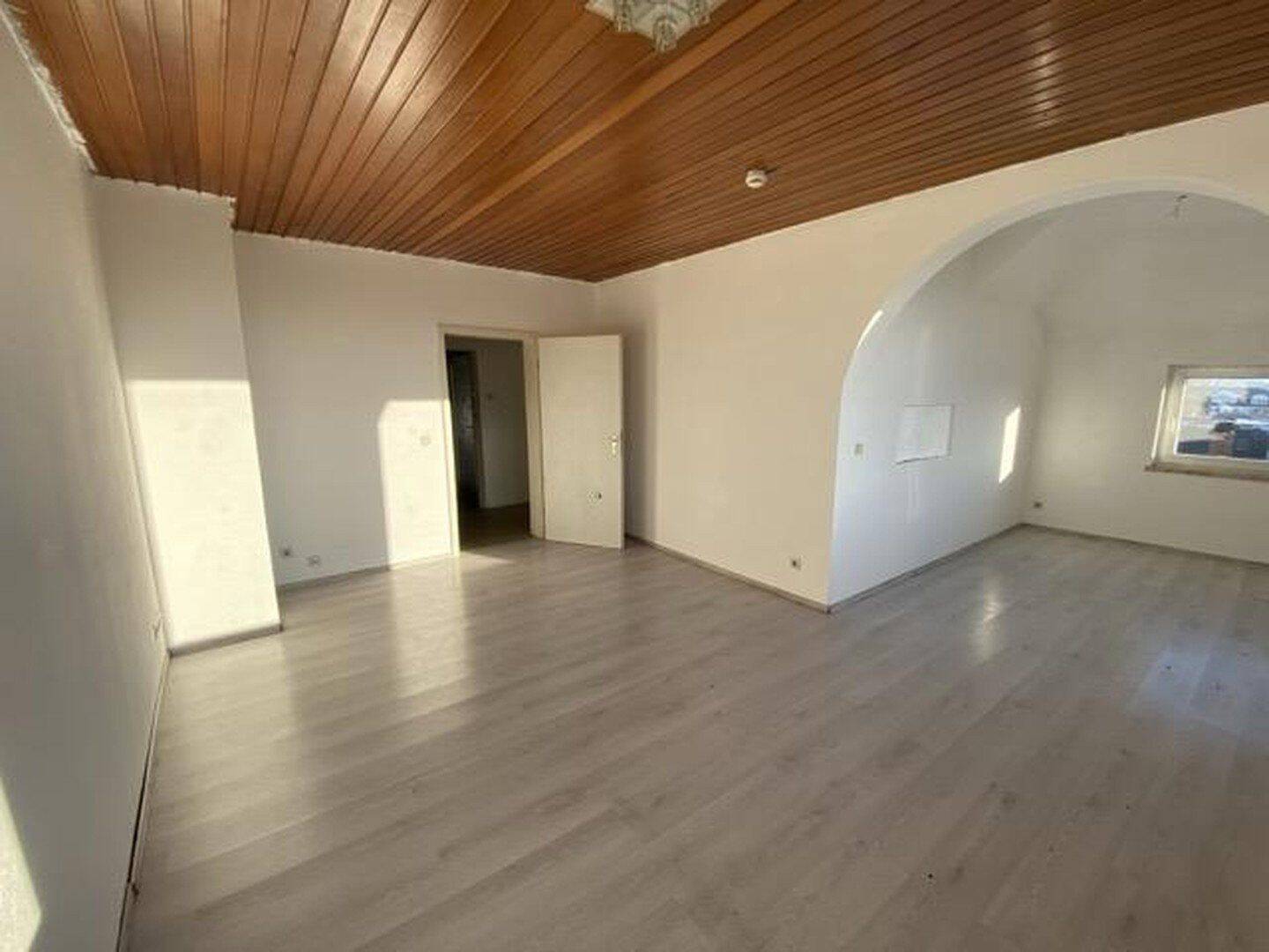 Top geschnittene, helle 4 Zimmer Wohnung in Neustadt bei Coburg, 96465 Neustadt b. Coburg