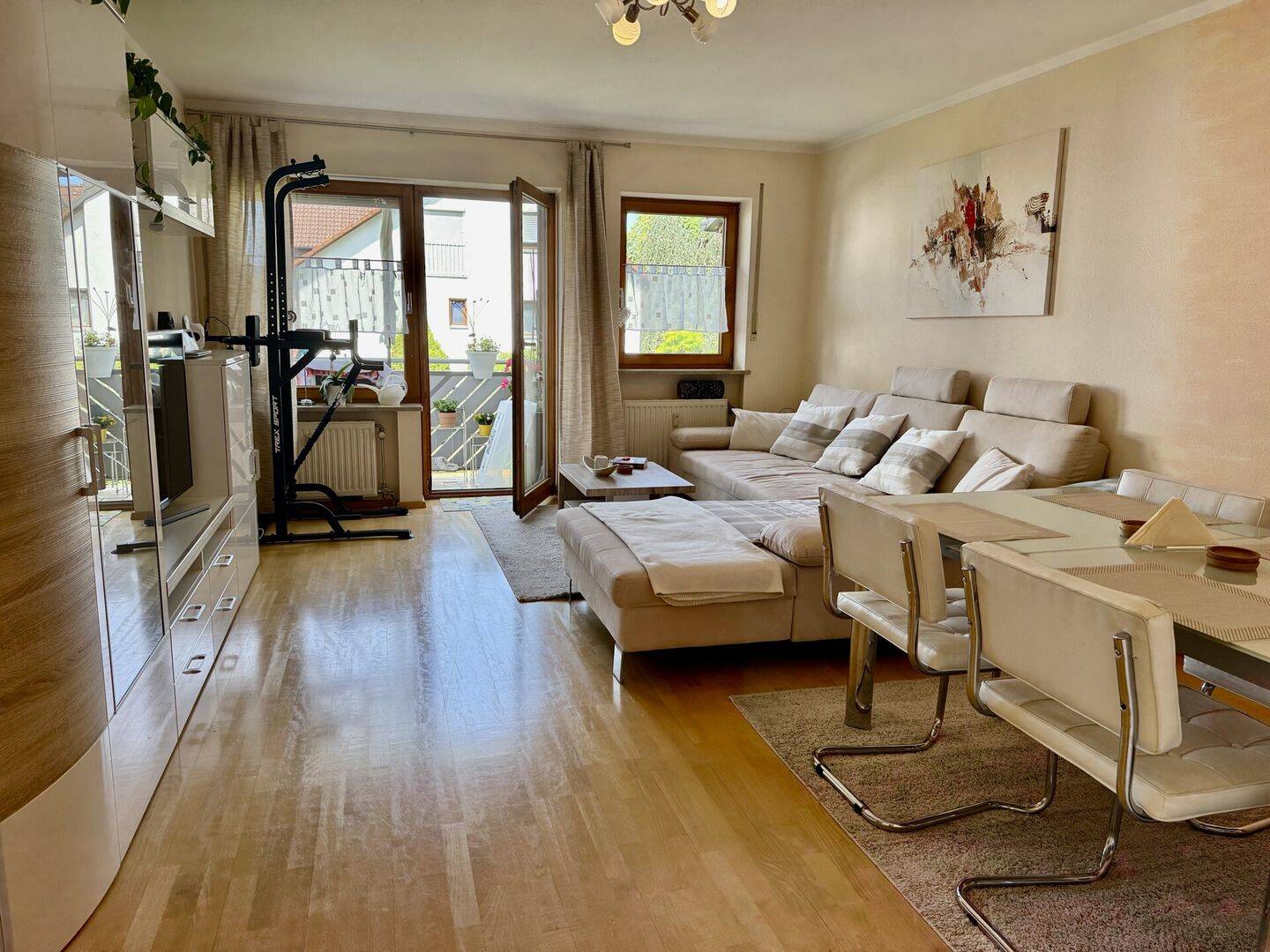 Schorer-Immobilien: Attraktive 3-Zimmer-Wohnung in ruhiger Lage von Gersthofen, 86368 Gersthofen