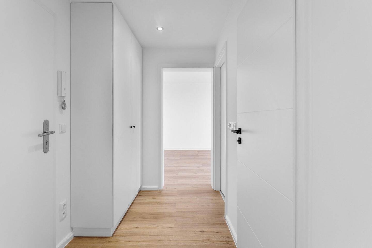Erstbezug – sanierte 2-Raumwohnung, 95030 Hof (Epplas Innenstadt Osseck Unterkotzau Wölbattendorf)
