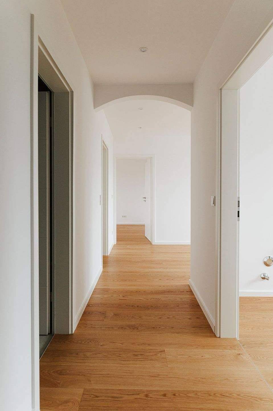*Erstbezug nach Sanierung* lichtdurchflutete 3,5-Zimmer-Wohnung in ruhiger Lage mit Weitblick, 85540 Haar (Trudering-Riem)