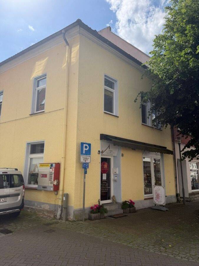Gepflegtes Mehrfamilienhaus mit Gewerbeeinheit in attraktiver Lage, 32657 Lemgo