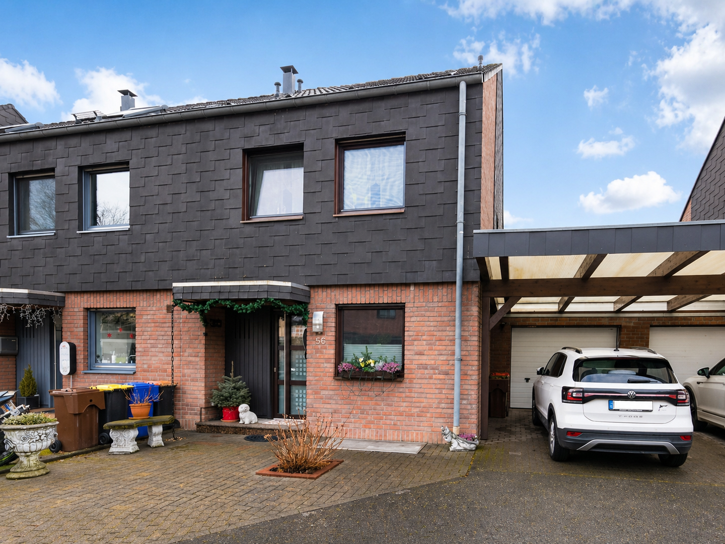 TOP Kap.-Anlage: vermietetes R.-Eckhaus mit Wintergarten, Keller u. Garage, 47803 Krefeld