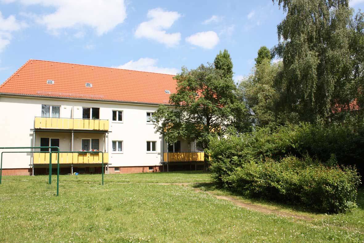 2-Raum-Wohnung mit Balkon und Bad mit Dusche in der grünen Erla-Siedlung, 4349 Leipzig (Plaußig-Portitz Thekla)