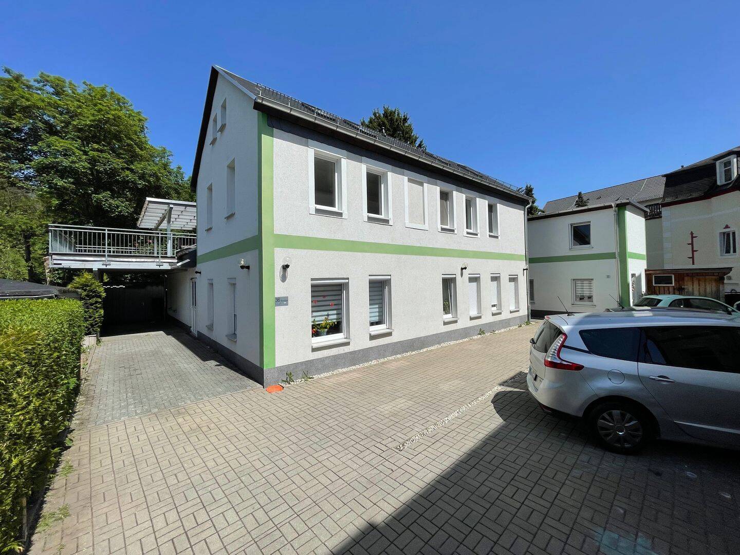 5-Zimmer- Maisonette im 1. OG und DG im Hinterhaus, 1705 Freital
