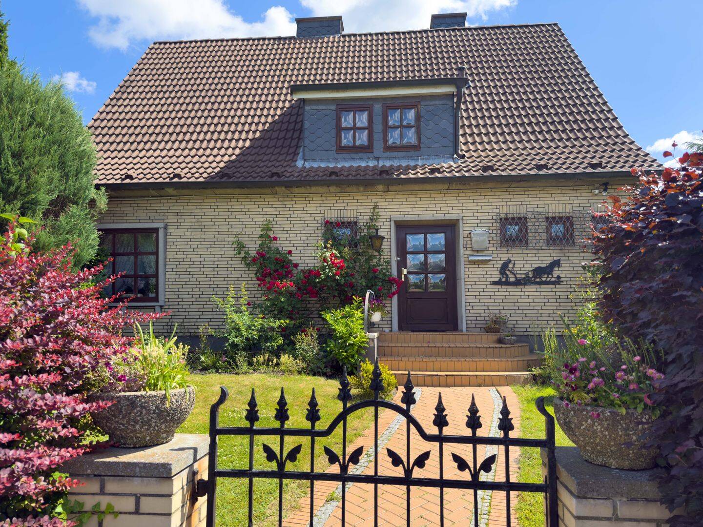 Familienfreundliches Wohnhaus mit flexiblem Grundriss und großem Potenzial, 25421 Pinneberg