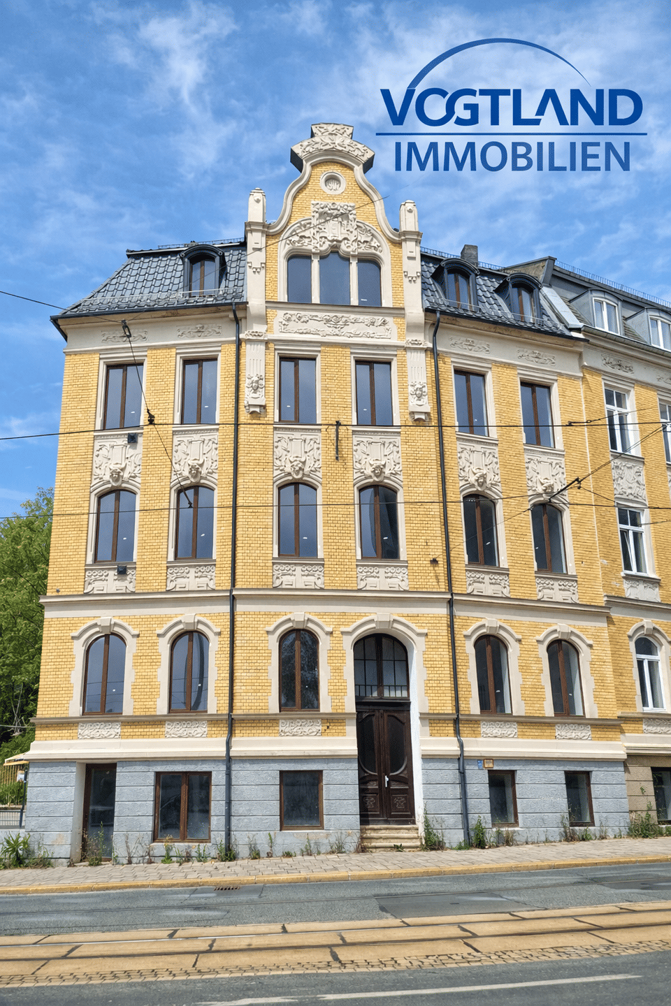 Mehrfamilienhaus komplett saniert – optimal für Airbnb-top Investment, 8523 Plauen
