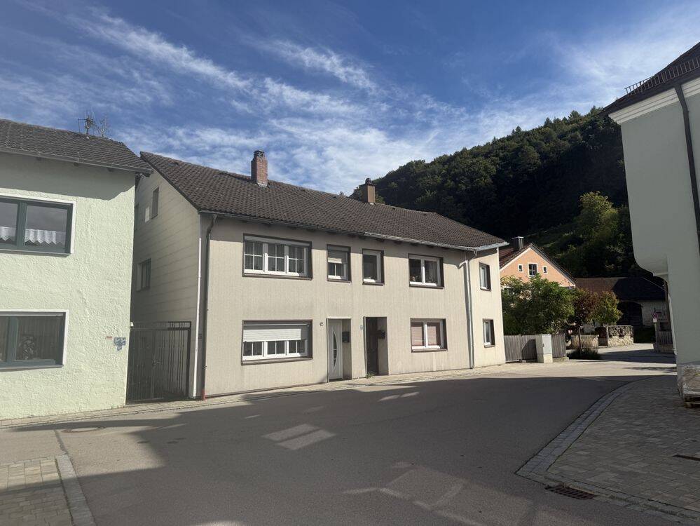 Möbliertes Wohnhaus m. 5 Schlafzimmern – ideal f. Mitarbeiter, Wohngemeinschaften od. große Familien, 91804 Mörnsheim