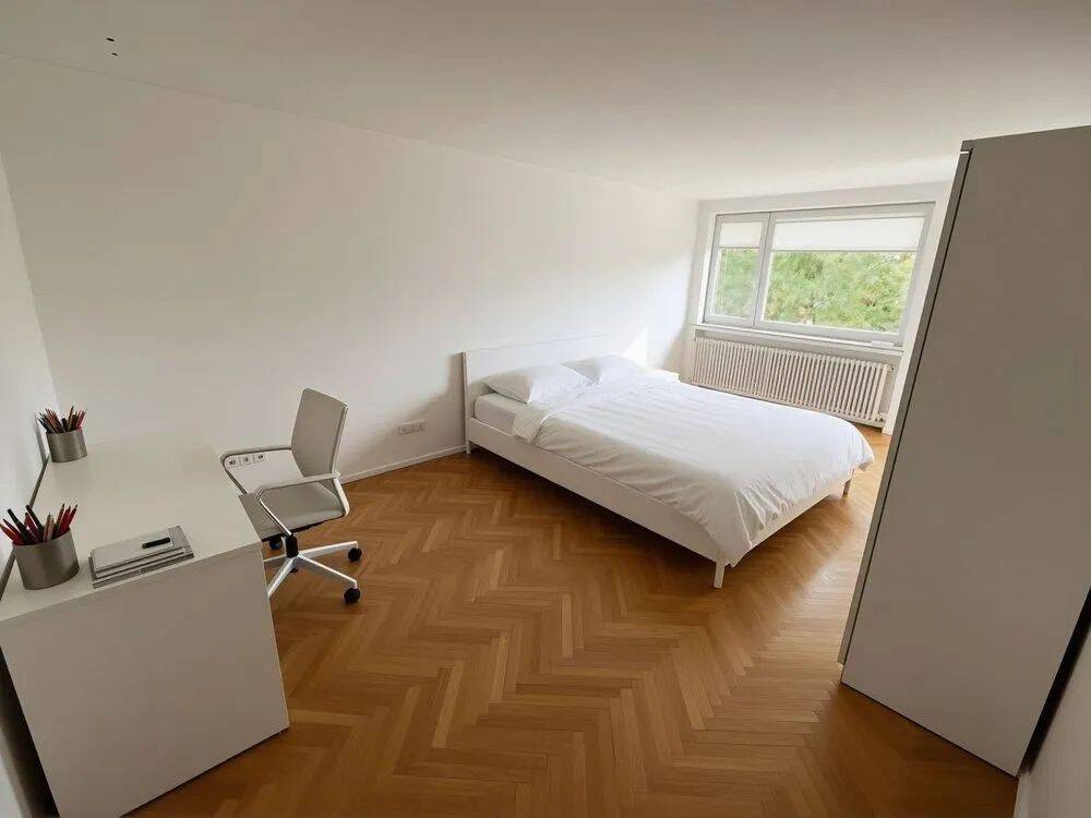 Möbliertes 24-m²-Zimmer mit Balkonzugang in neu gegründeter Studentinnen-WG – 5 Min zur Uni, 28213 Bremen (Neu Schwachhausen Riensberg)