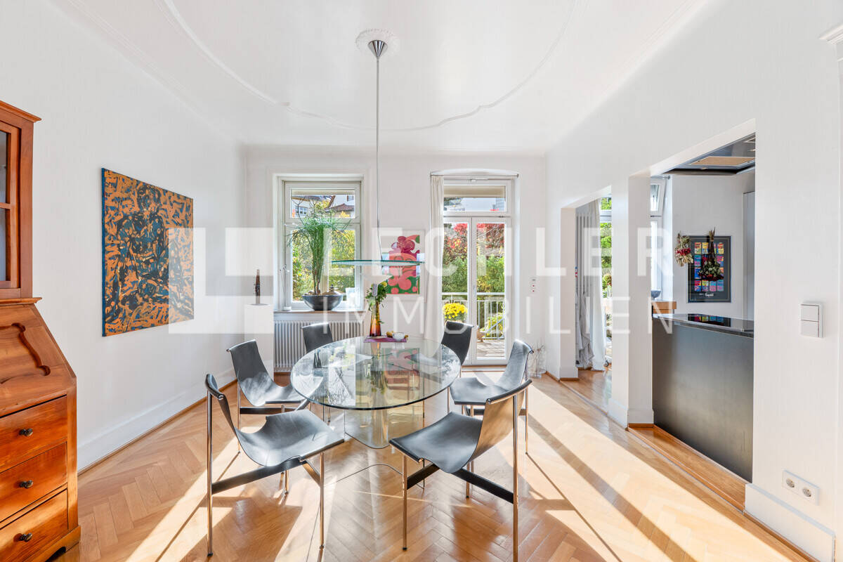 WOHNEN WIE IM EIGENEN HAUS – Maisonette in historischer Villa mit Panoramablick, 70180 Stuttgart (Mitte Süd)