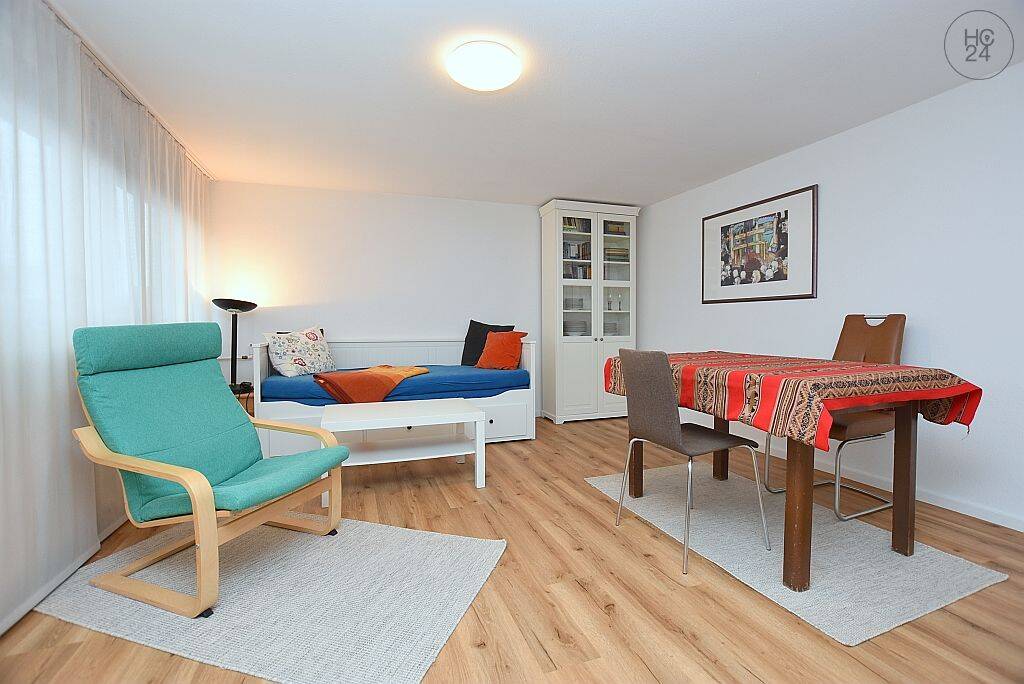 Sonnige und schön möblierte DG-Wohnung in Ludwigsburg, 71640 Ludwigsburg