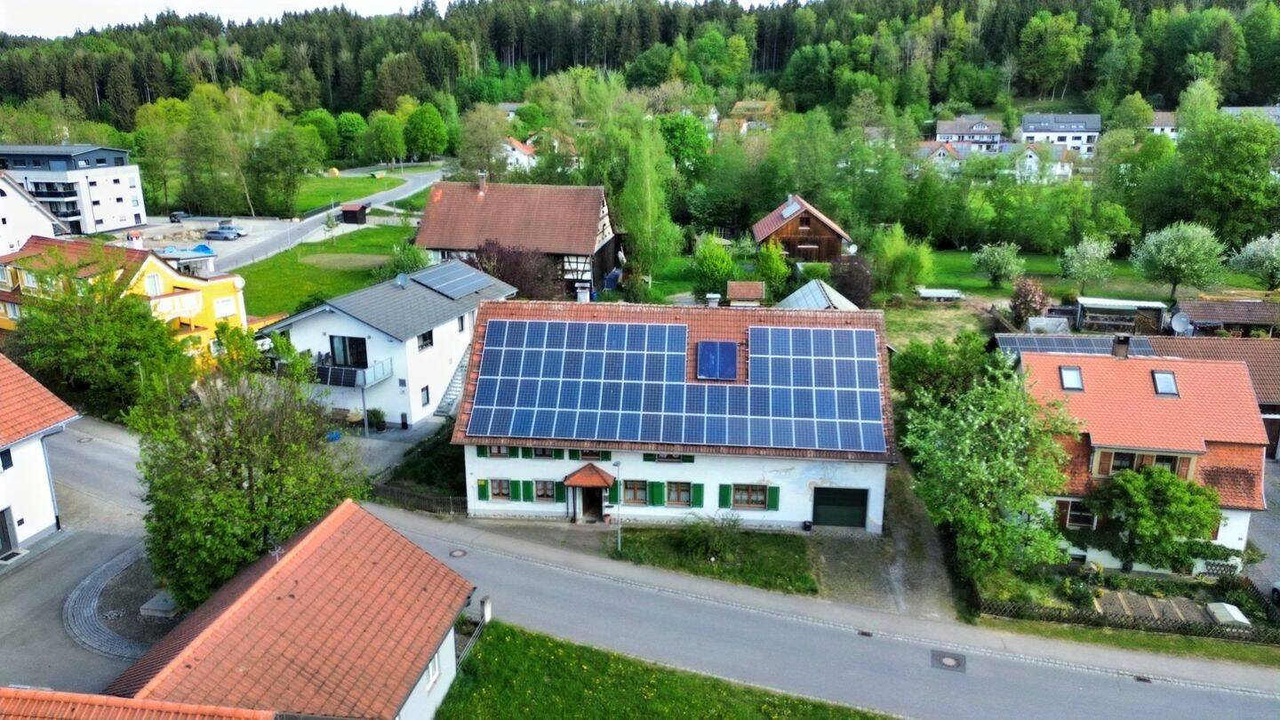 Ehemalige Hofstelle mit großem Grundstück und vielseitiger Nutzungsmöglichkeit, 88299 Leutkirch im Allgäu