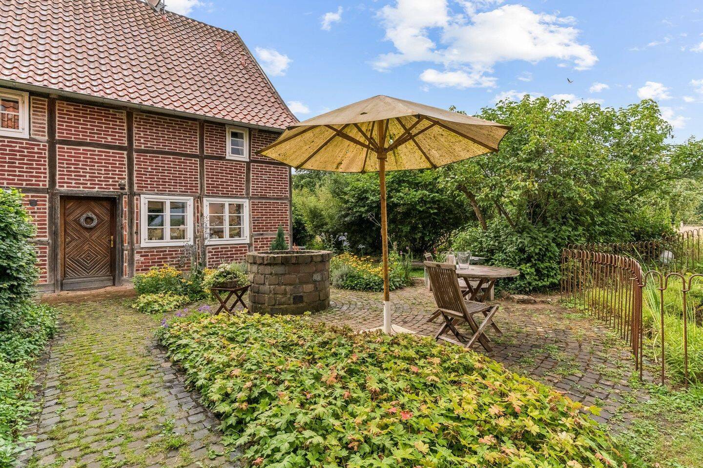 Landleben pur in Mastholte: Liebevoll modernisiertes Fachwerk-Idyll mit Pferdeboxen, 33397 Rietberg