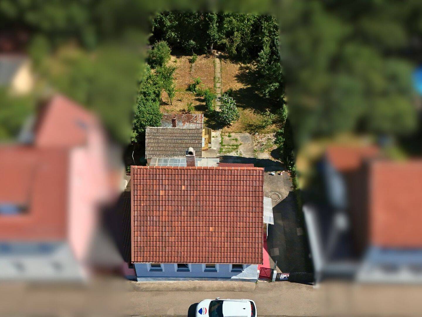 Ihr Traum vom Eigenheim beginnt hier! Einfamilienhaus mit großem Grundstück und viel Potenzial!, 73054 Eislingen/Fils