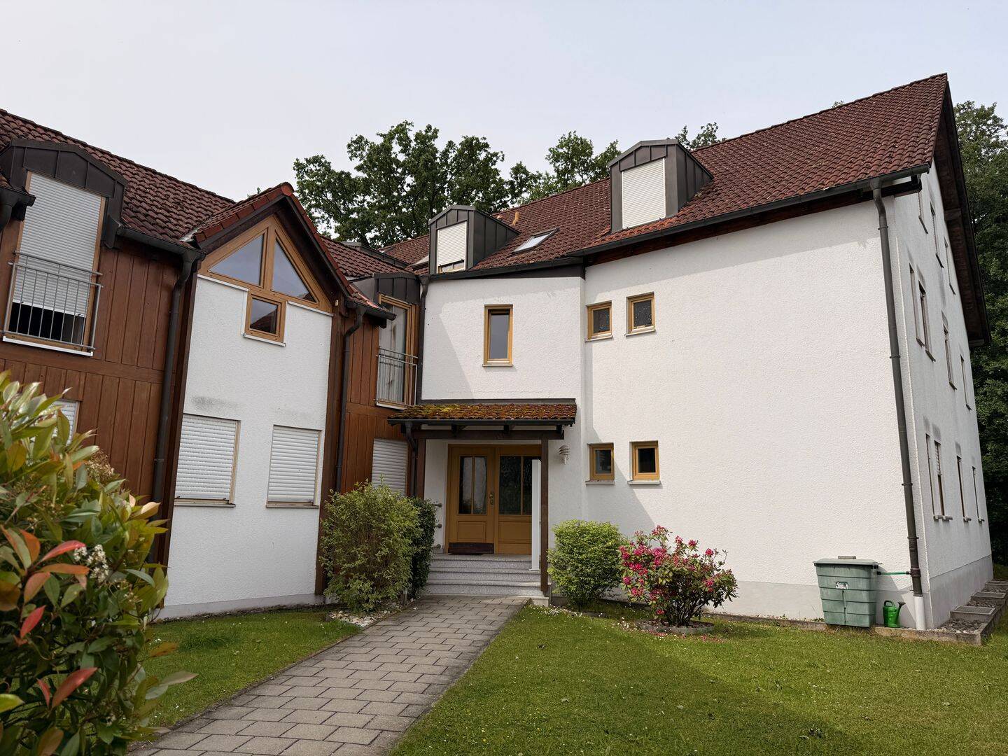 Frisch renoviert: Helle 2-Zimmer-Wohnung mit Westbalkon & TG-Stellplatz (Top Lage), 85293 Reichertshausen