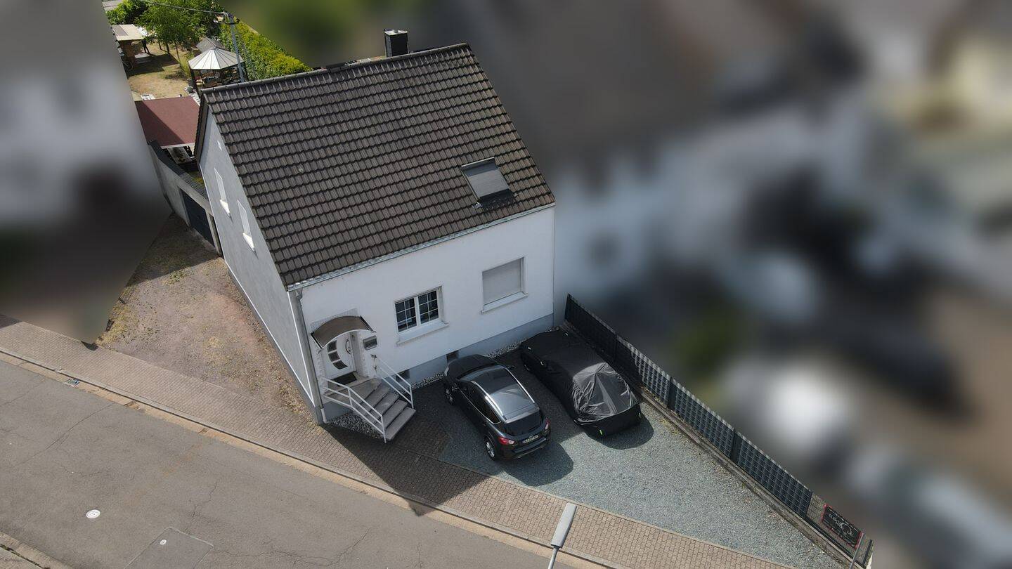 Saarlouis-Fraulautern: Familienheim, chic und modern, mit eingezäuntem Garten und Freizeitwert!, 66740 Saarlouis