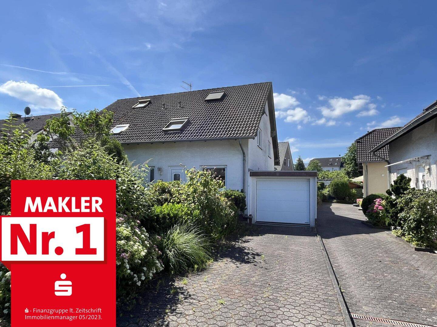 Komfort & Platz für die Familie – Doppelhaushälfte mit eigenem Garten, 51467 Bergisch Gladbach (Dünnwald)