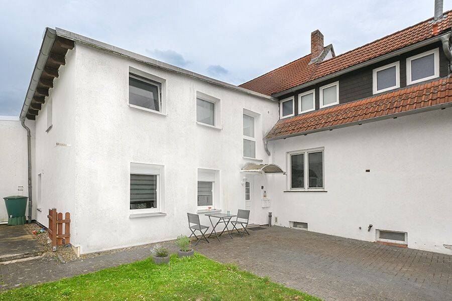 Ilsede: 5-Familienhaus mit energetisch guter Sanierung, 31246 Ilsede