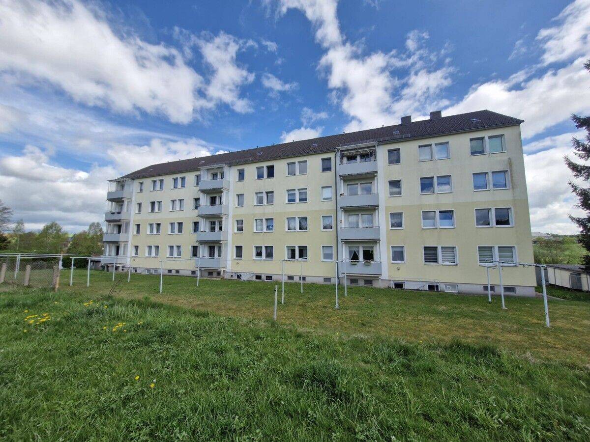 Wohnen in schöner Lage: Eigentumswohnung mit Balkon in Gahlenz!, 9569 Oederan