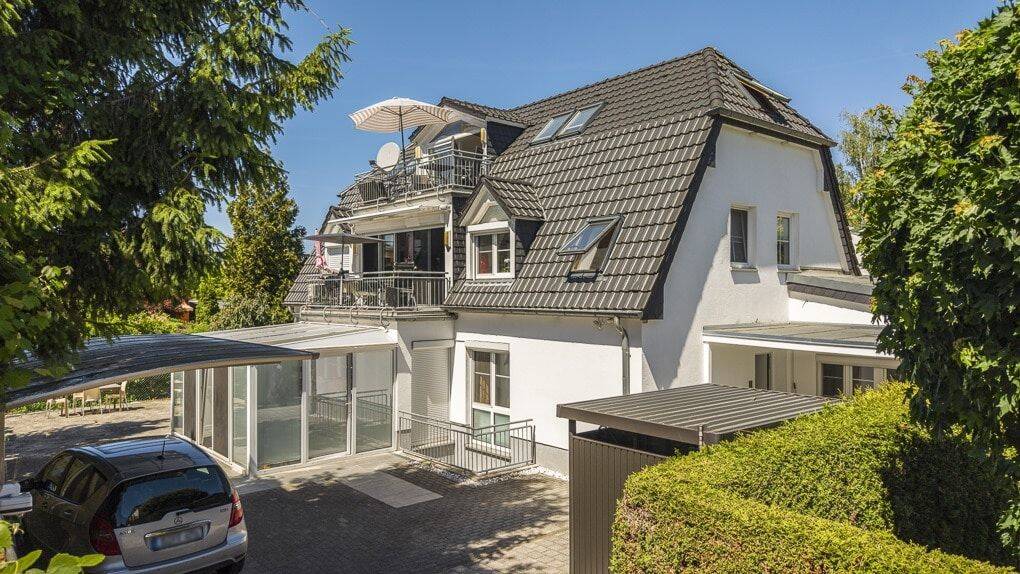 Mehrgenerationenhaus mit Seltenheitswert: 3 Wohneinheiten, Wintergarten, Sonnenterrassen & Mieteinnahmen!, 14167 Berlin (Steglitz-Zehlendorf Kolonie Abendruh Kolonie Sonnenschein Lichterfelde Zehlendorf)
