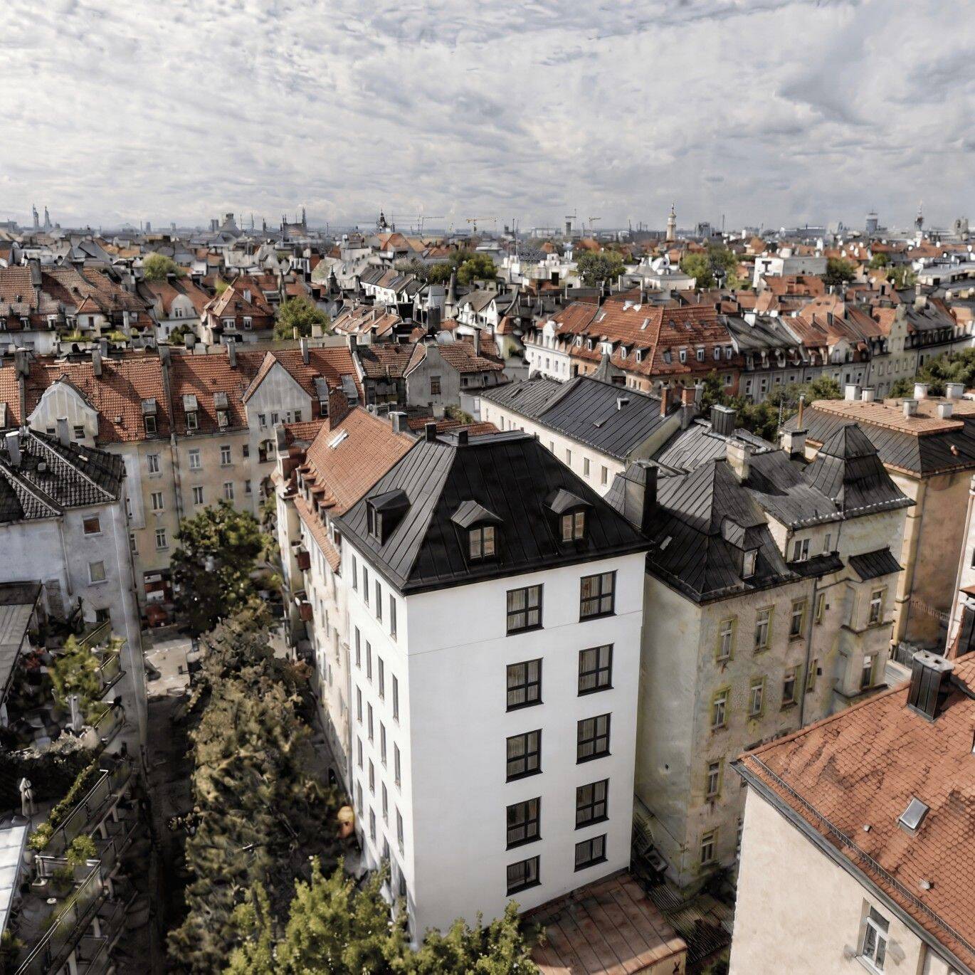 **Wohninvestment mit Substanz, Bestlage & Abschreibungsvorteilen**, 80803 München (Schwabing-Freimann Schwabing-West)