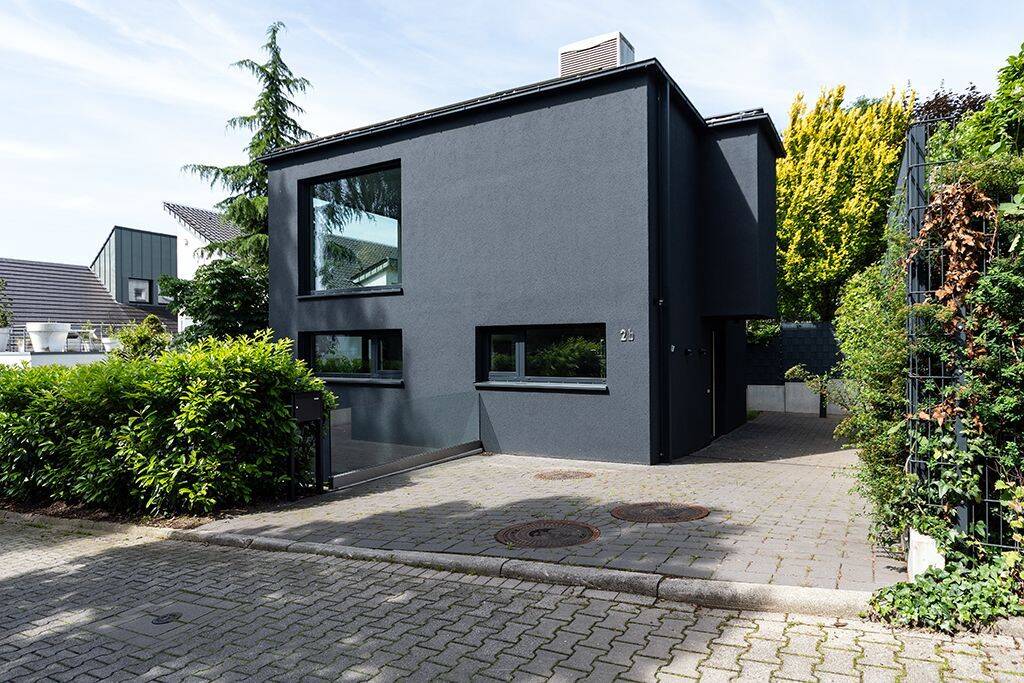 Außergewöhnliches und freistehendes Designerhaus an der Illoshöhe im KfW-55-Standard, 49078 Osnabrück (Hellern Weststadt)