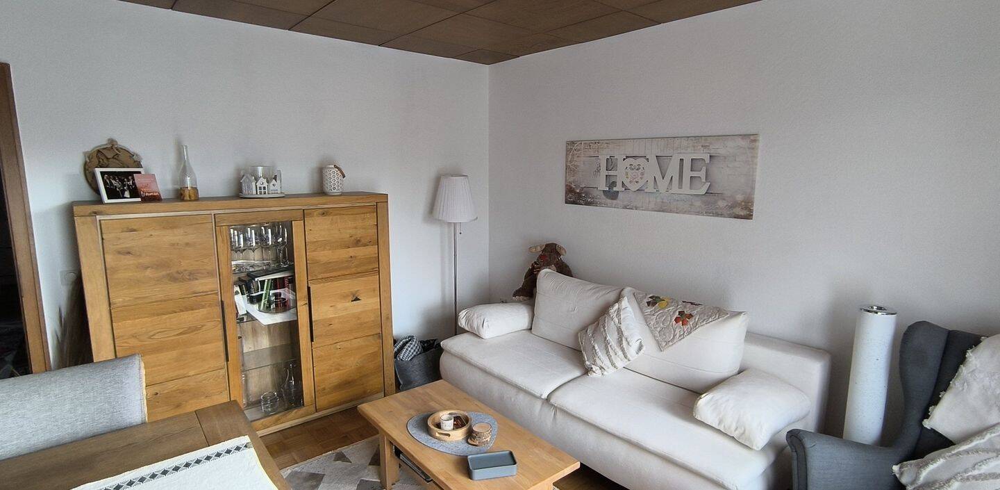 Attraktive 2,5 Zimmer-Wohnung mit Balkon in Oberhausen-Königshardt, 46147 Oberhausen (Alsfeld Holten Schmachtendorf Sterkrade-Nord)