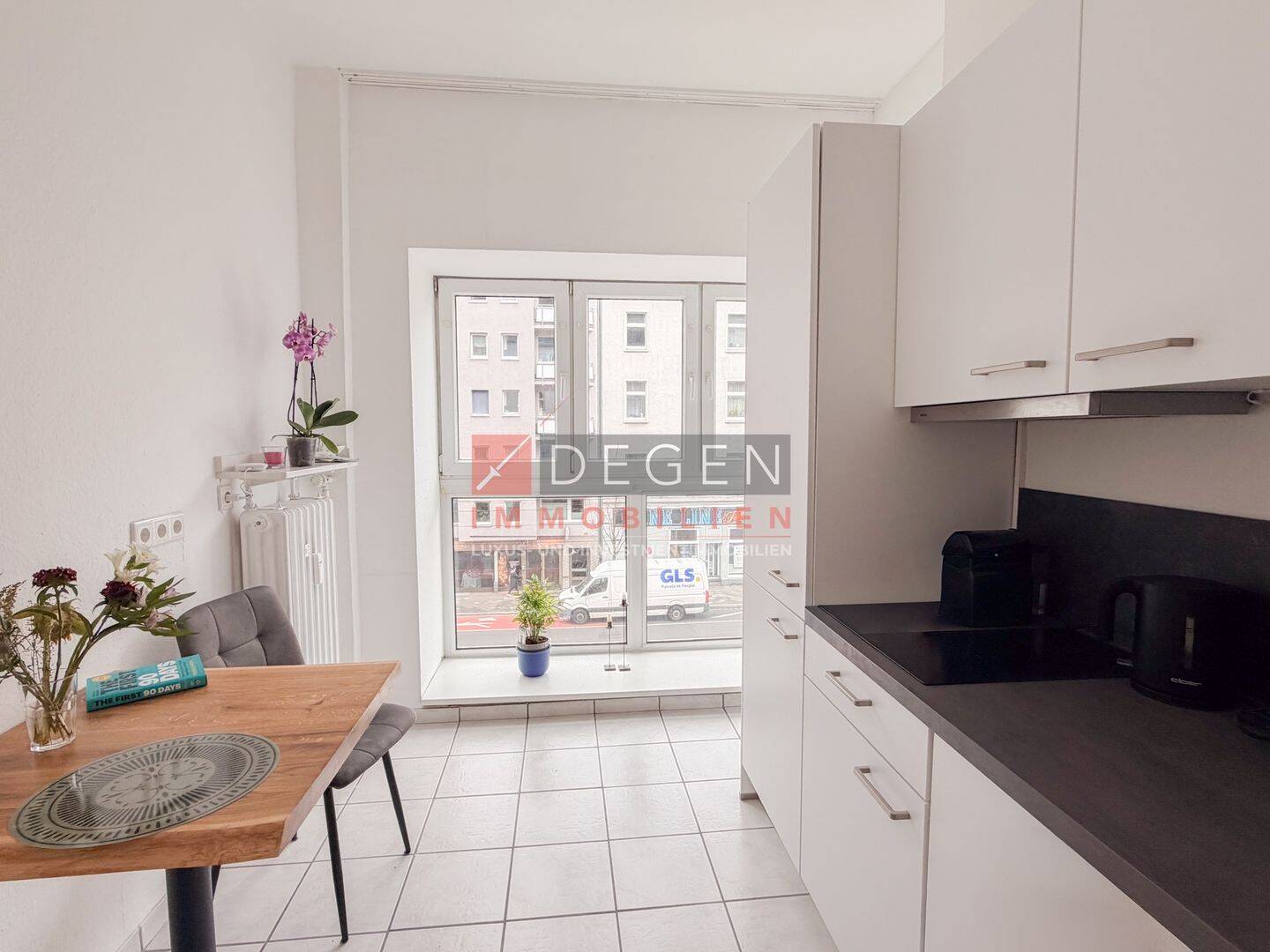 Wohn- und Geschäftshaus in zentraler Düsseldorfer Lage mit weiteren Entwicklungspotenzial!, 40215 Düsseldorf (Friedrichstadt)