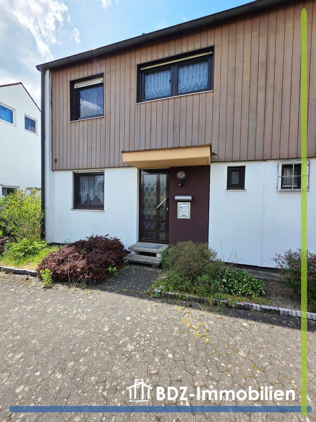 Familienglück mit Potenzial – Doppelhaushälfte mit Wintergarten, Garten, Garage und Ausbaureserve, 90453 Nürnberg