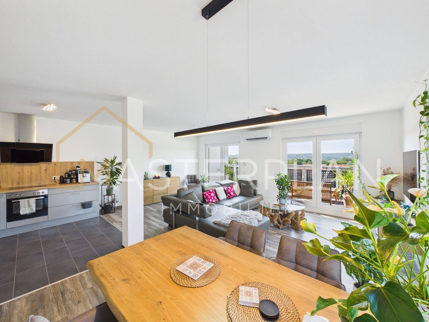 Moderne Penthousewohnung mit Weitblick, 66113 Saarbrücken