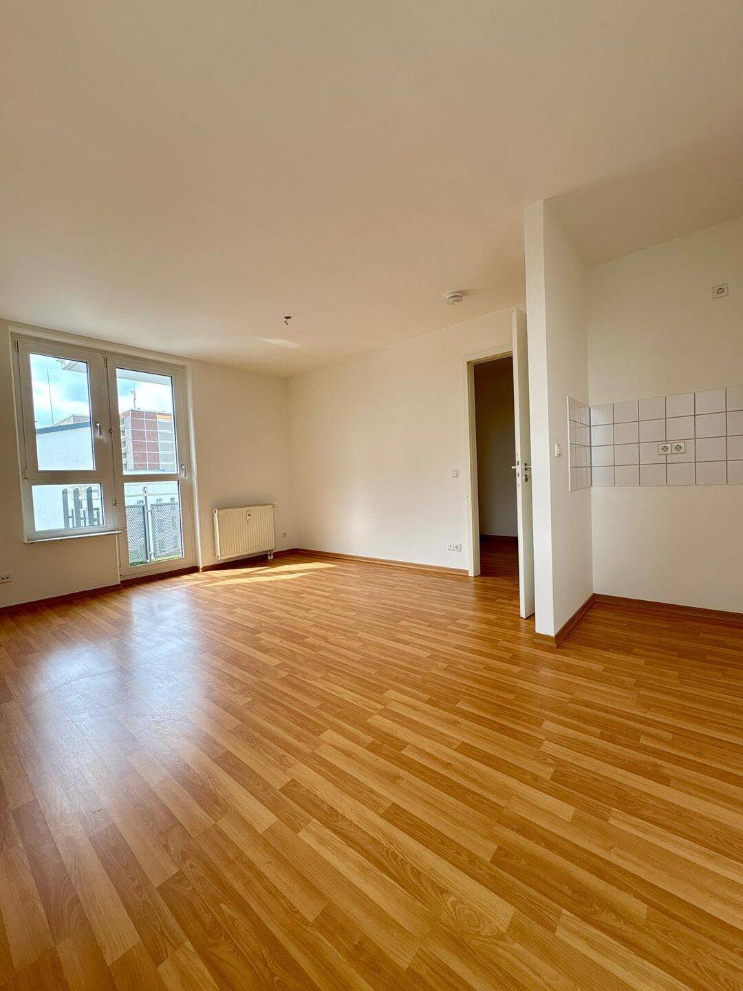 Helle 2-Zimmer-Wohnung mit Süd-Balkon und Aufzug in Leipzig, 4209 Leipzig (Grünau-Mitte Grünau-Nord Grünau-Ost Schönau)