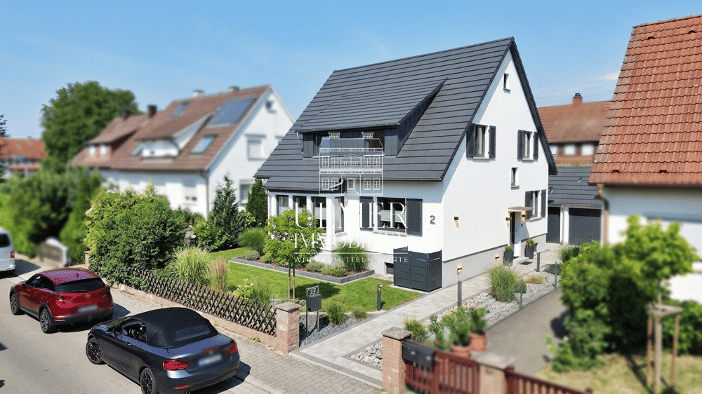 Charmantes Einfamilienhaus mit viel Platz, Ausbaureserve und großem Potenzial in gefragter Lage, 71083 Herrenberg