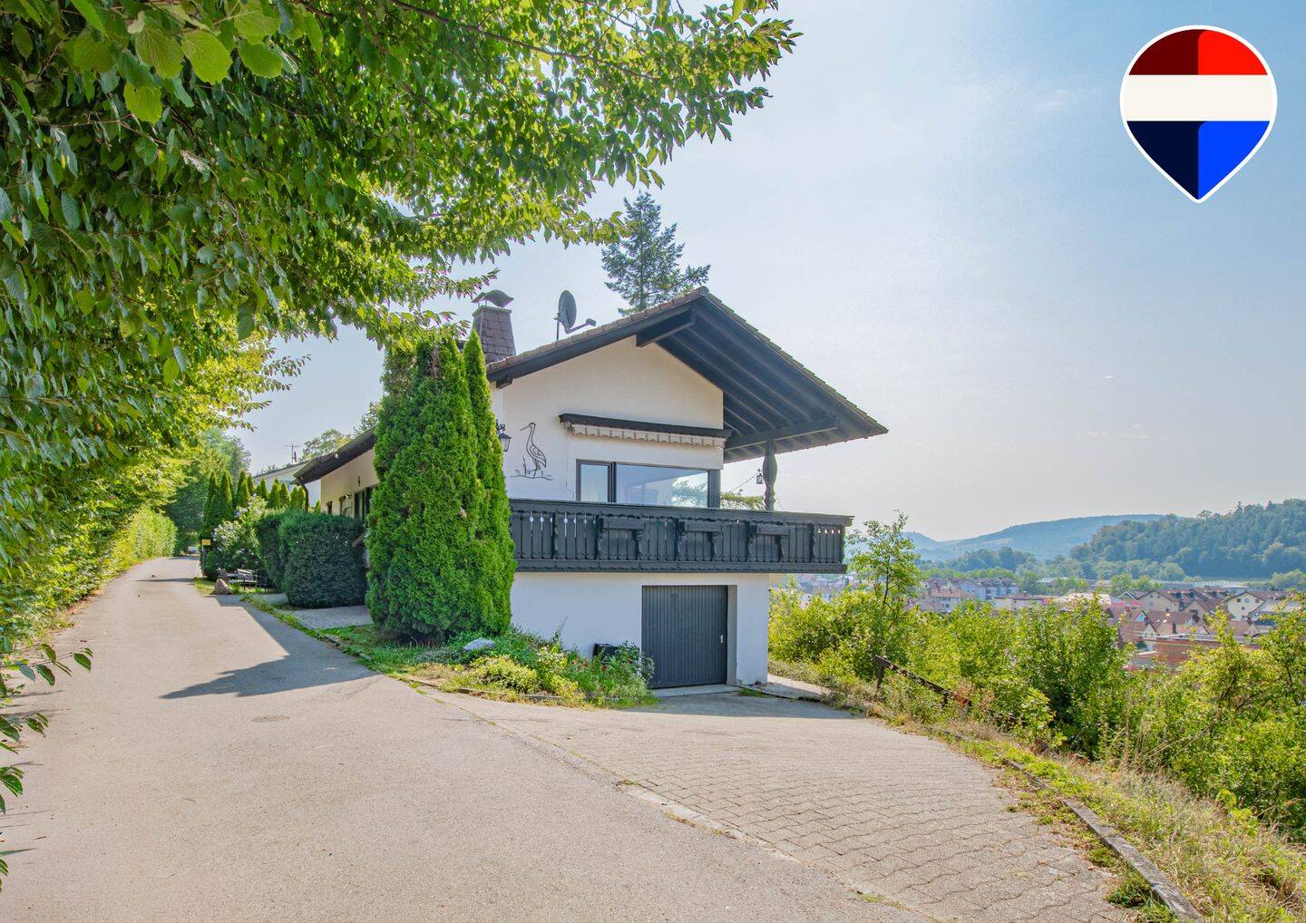 Barrierearmes Einfamilienhaus in einzigartiger Lage – mit herrlichem Blick über Tiengen, 79761 Waldshut-Tiengen