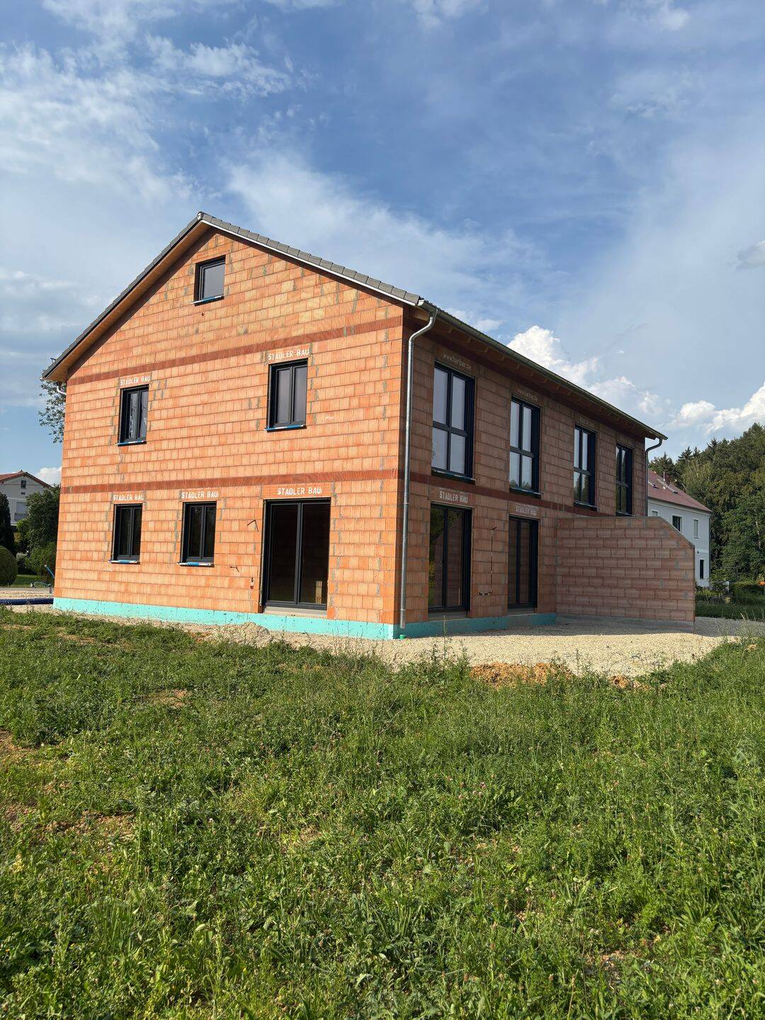 Moderne, helle Doppelhaushälfte für Natur- und Gartenliebhaber in Meilenhausen bei Mainburg, 84048 Mainburg