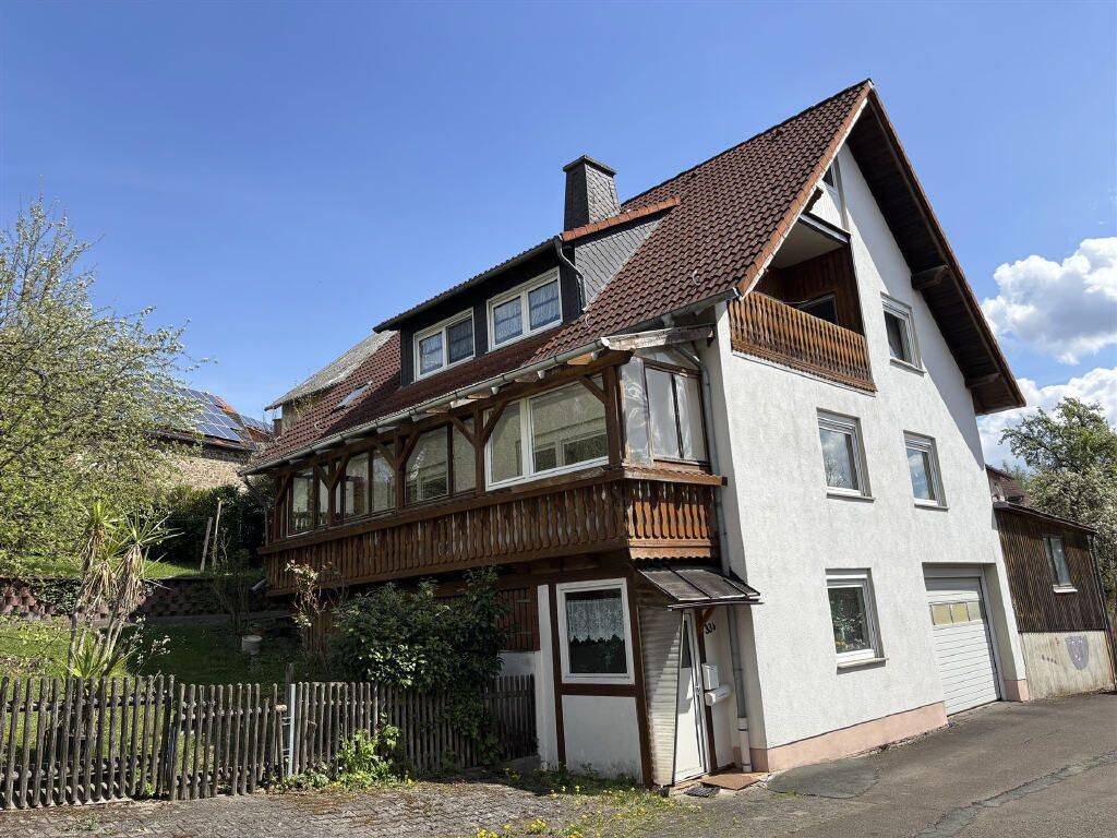 Einfamilienhaus mit durchdachtem Grundriss und traumhaftem Weitblick am Ortsrand, 35104 Lichtenfels
