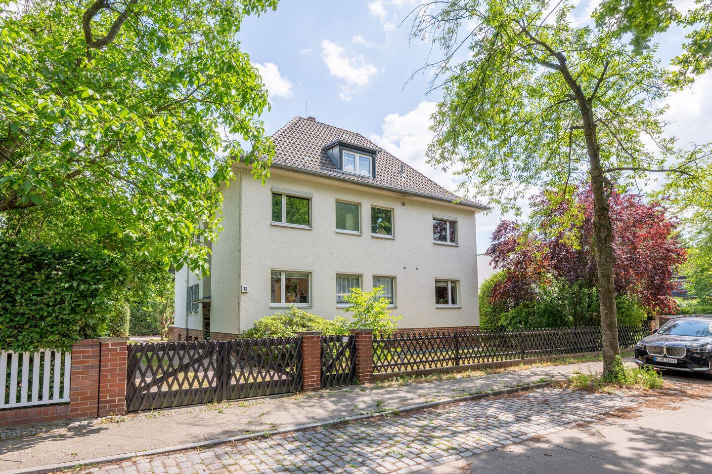 Mehrgenerationen-Traum: 3-Parteien Mehrfamilienhaus in Lichterfelde mit viel Entwicklungspotenzial, 14167 Berlin (Steglitz-Zehlendorf Kolonie Abendruh Kolonie Sonnenschein Lichterfelde Zehlendorf)