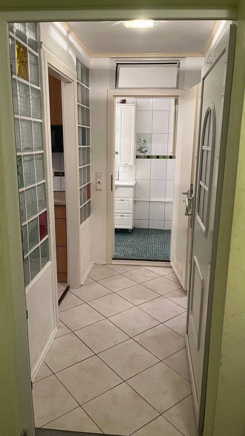 Schöne 2 Zi-Wohnung im Erd-/Untergeschoss, 63741 Aschaffenburg (Damm Innenstadt Leider Nilkheim Strietwald)
