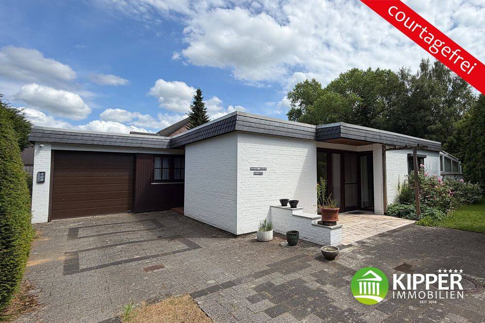 Großzügiger Bungalow mit Wintergarten auf traumhaftem Grundstück, in ruhiger Sackgassenlage, 24616 Hardebek