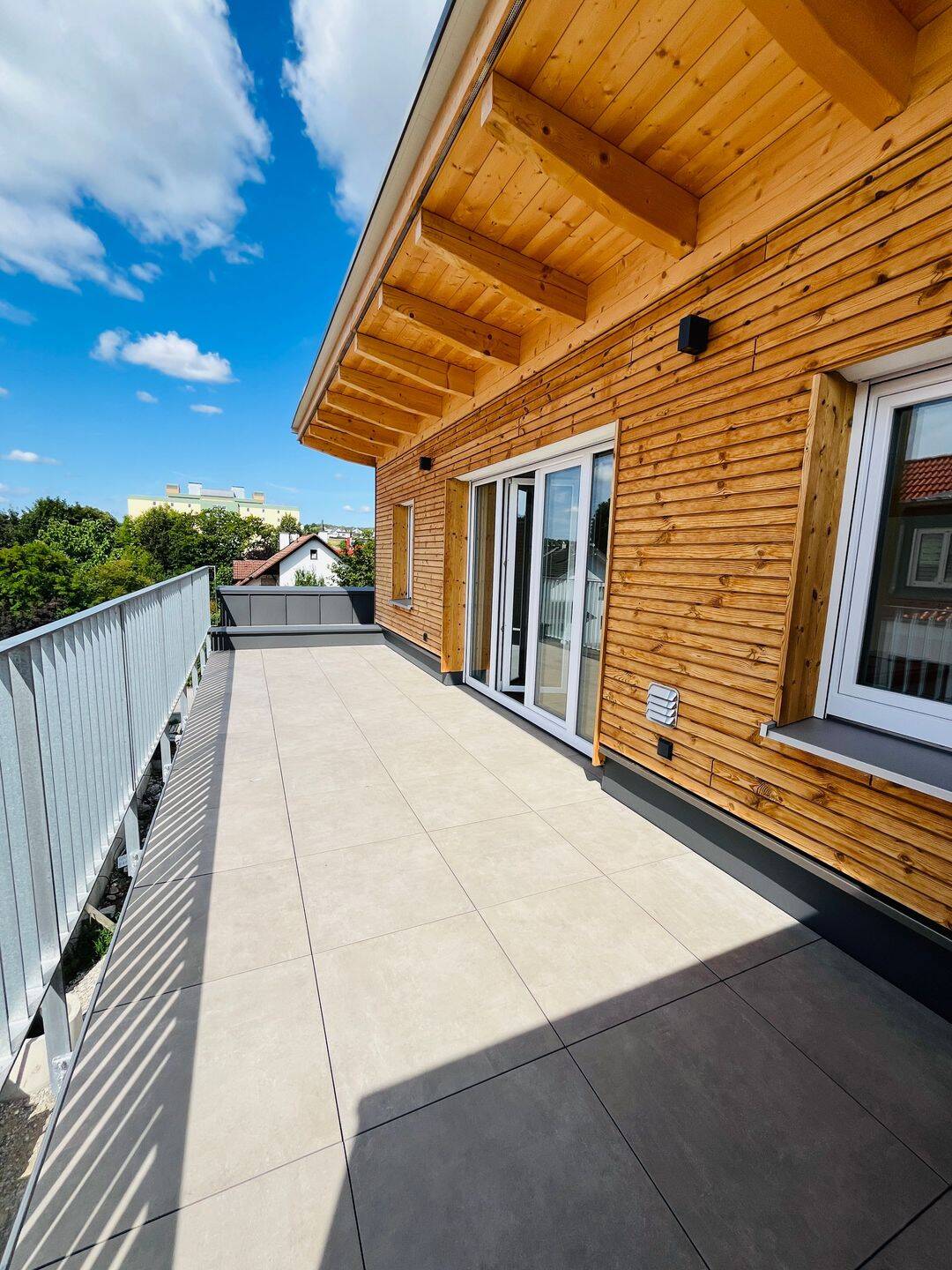 Exklusive Dachgeschosswohnung in Erstbezug mit traumhafter Dachterrasse! Zeitnah verfügbar!, 84048 Mainburg