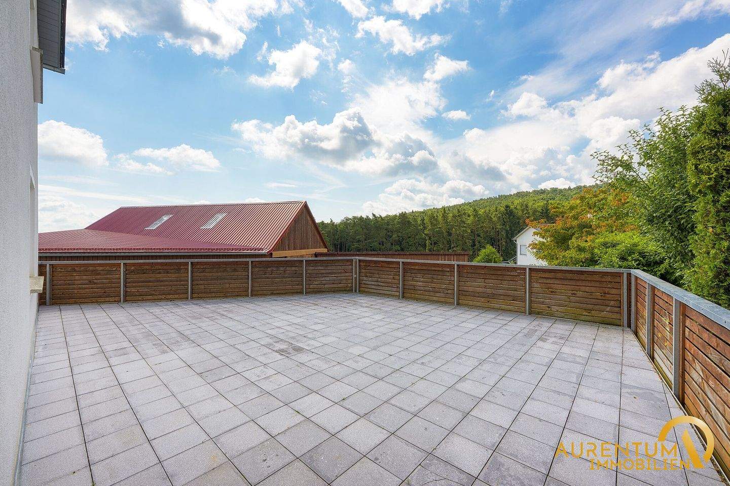5% Rendite – 2-Fam-Haus + Bungalow – Wohnen, Vermieten & Arbeiten auf einem Grundstück, 92421 Schwandorf
