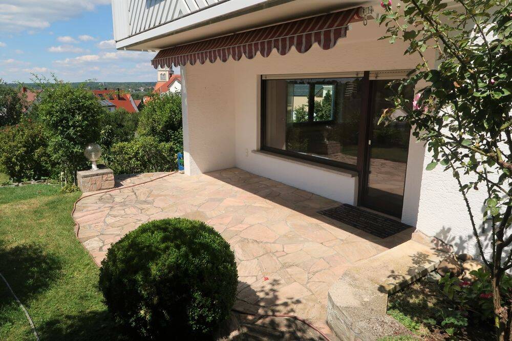 Sehr schöne, helle 2,5 Zi.-Wohnung, exkl. EBK, große Terrasse, ruhige gefragte Lage von Holzheim., 73037 Göppingen