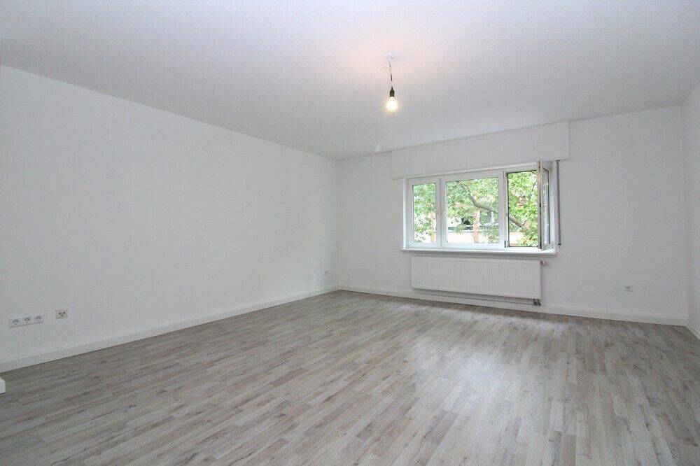 Renovierte 2-Zimmer-Wohnung mit ca. 66 m² in Ludwigshafen-Süd, 67061 Ludwigshafen am Rhein (Mitte Süd)