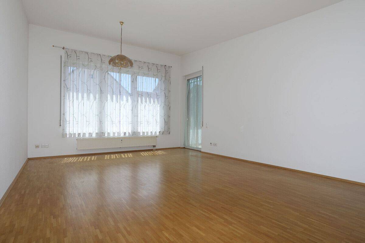 Helle und großzügige Wohnung im betreuten Wohnen in Erligheim, 74391 Erligheim