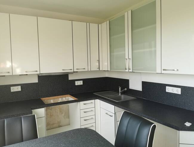 Provisionsfrei!! Neue Eigentümer gesucht für gut geschnittene und helle 3 Zimmer-Wohnung mit EBK, 67069 Ludwigshafen am Rhein (Edigheim Oppau Pfingstweide)