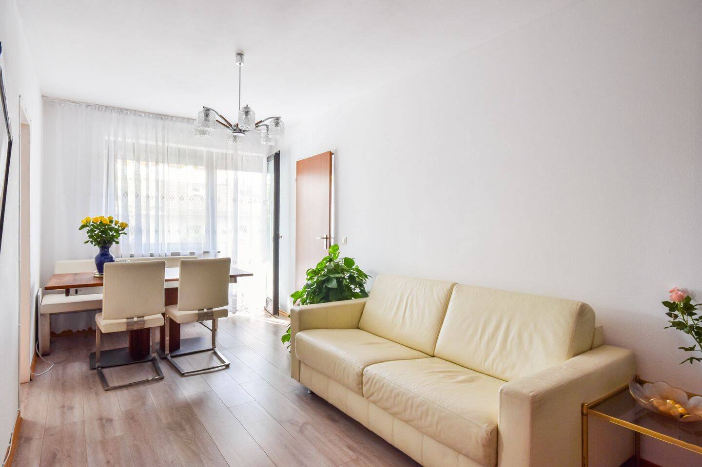 AIGNER – Erbbaurecht: Charmante 1,5-Zimmer-Wohnung mit Balkon und Tiefgaragenstellplatz, 81737 München (Ramersdorf-Perlach)