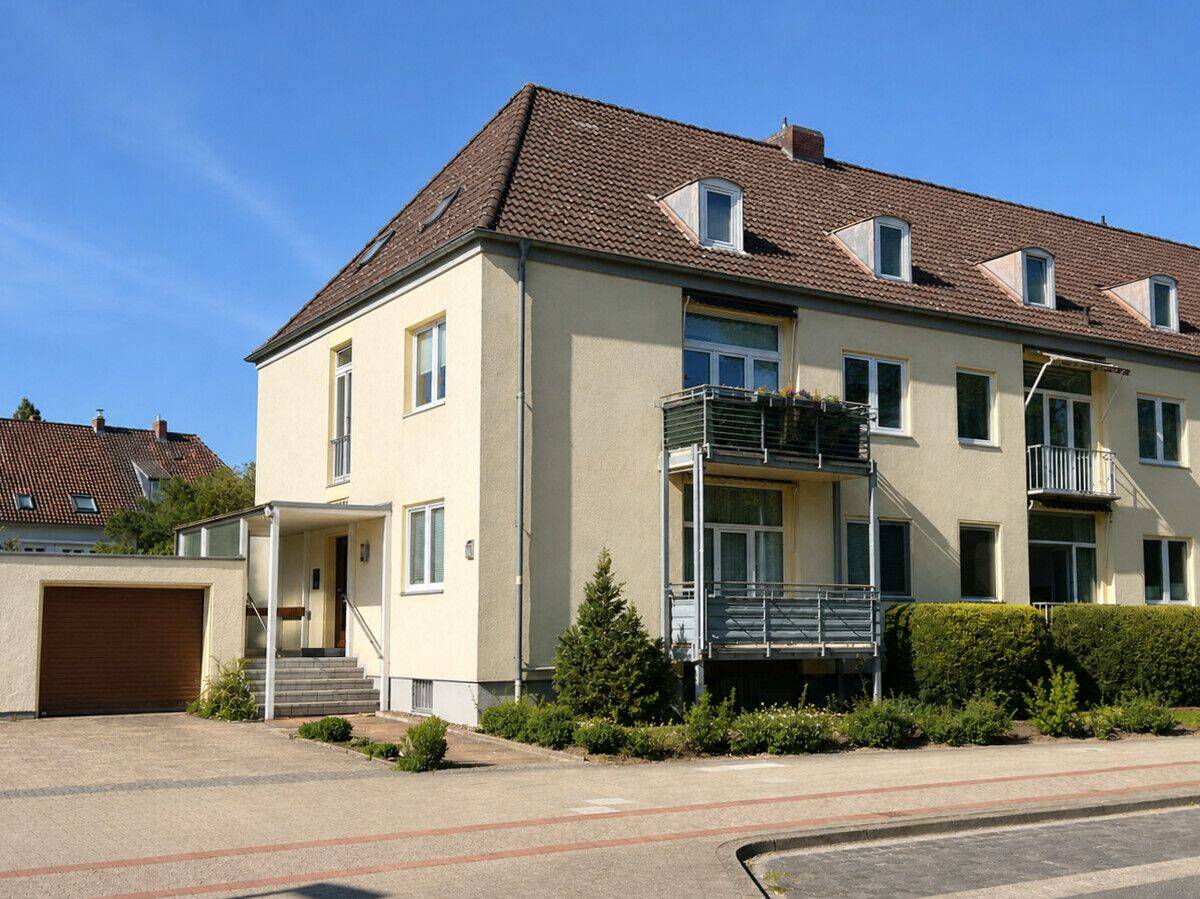 ZWEIFAMILIENHAUS IN HANNOVER – WALDHAUSEN, 30519 Hannover