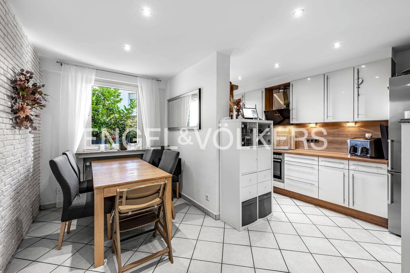 Mehr Platz für Ihre Zukunft – Modernisierte 4-Zimmer-Wohnung mit Terrasse und Stellplatz in Gevelsberg, 58285 Gevelsberg