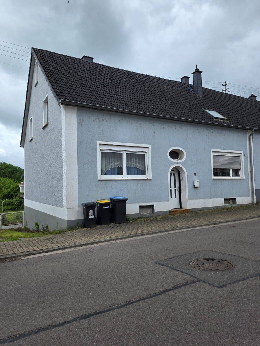 **Provisionsfrei**Zweifamilienhaus als Doppelhaushälfte in Reinheim zu verkaufen, 66453 Gersheim
